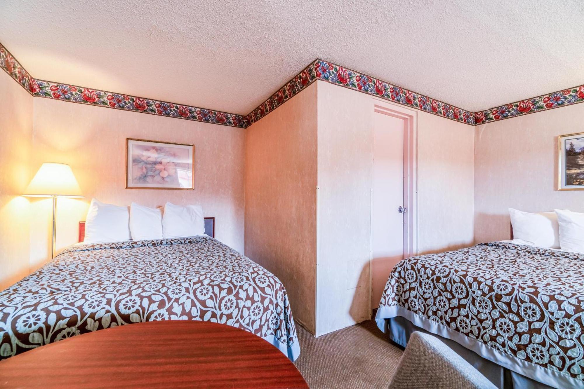 Ozark Junction Mountain View By Oyo Motel Exterior foto
