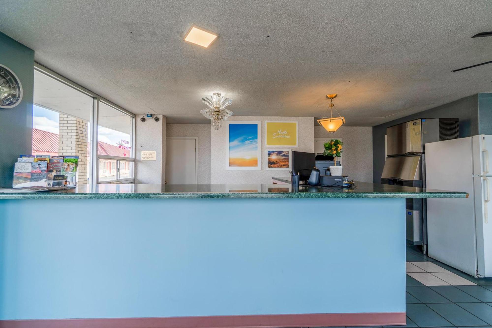 Ozark Junction Mountain View By Oyo Motel Exterior foto
