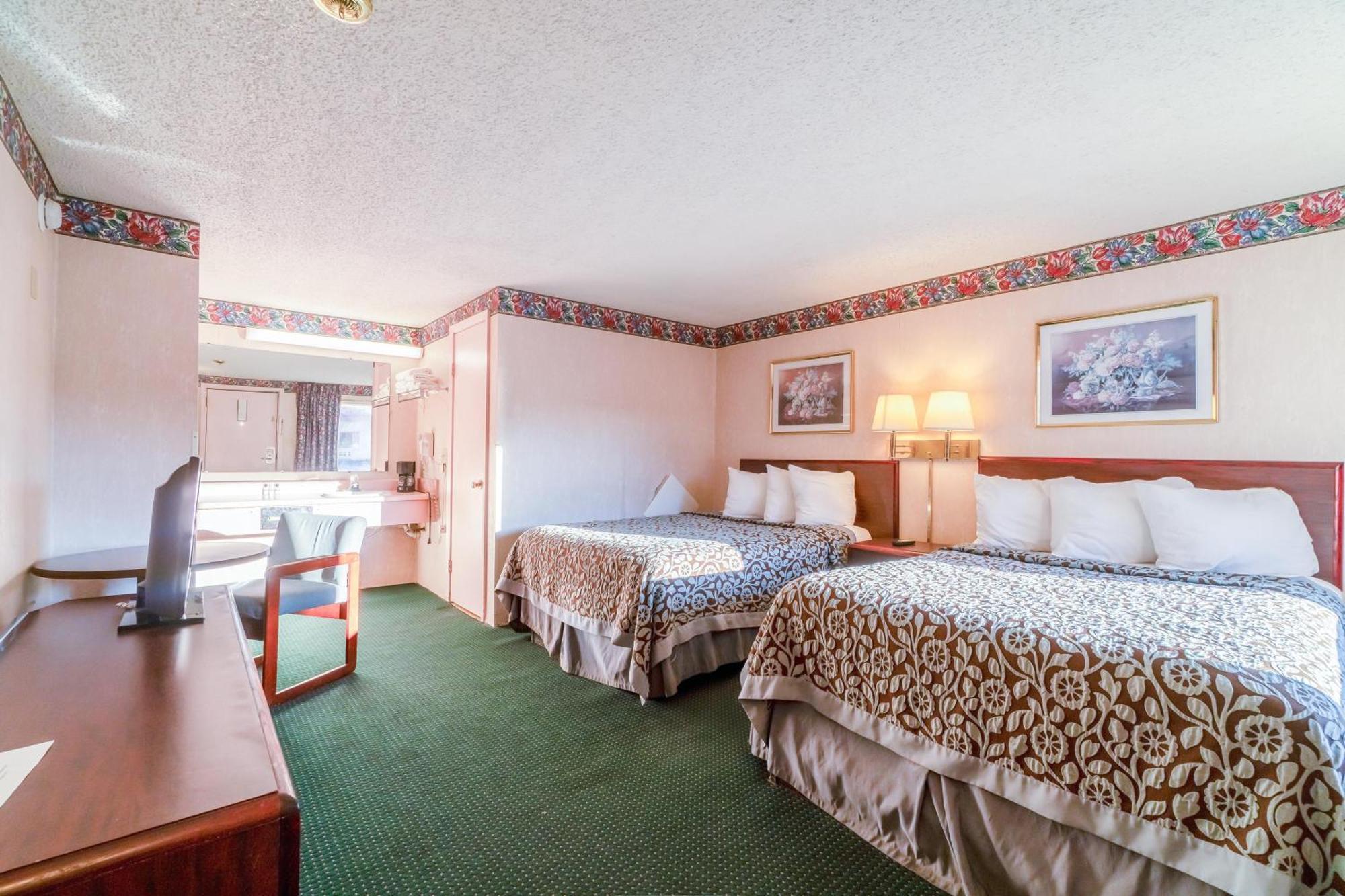 Ozark Junction Mountain View By Oyo Motel Exterior foto