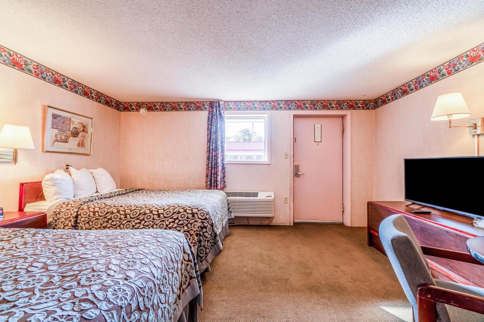Ozark Junction Mountain View By Oyo Motel Exterior foto
