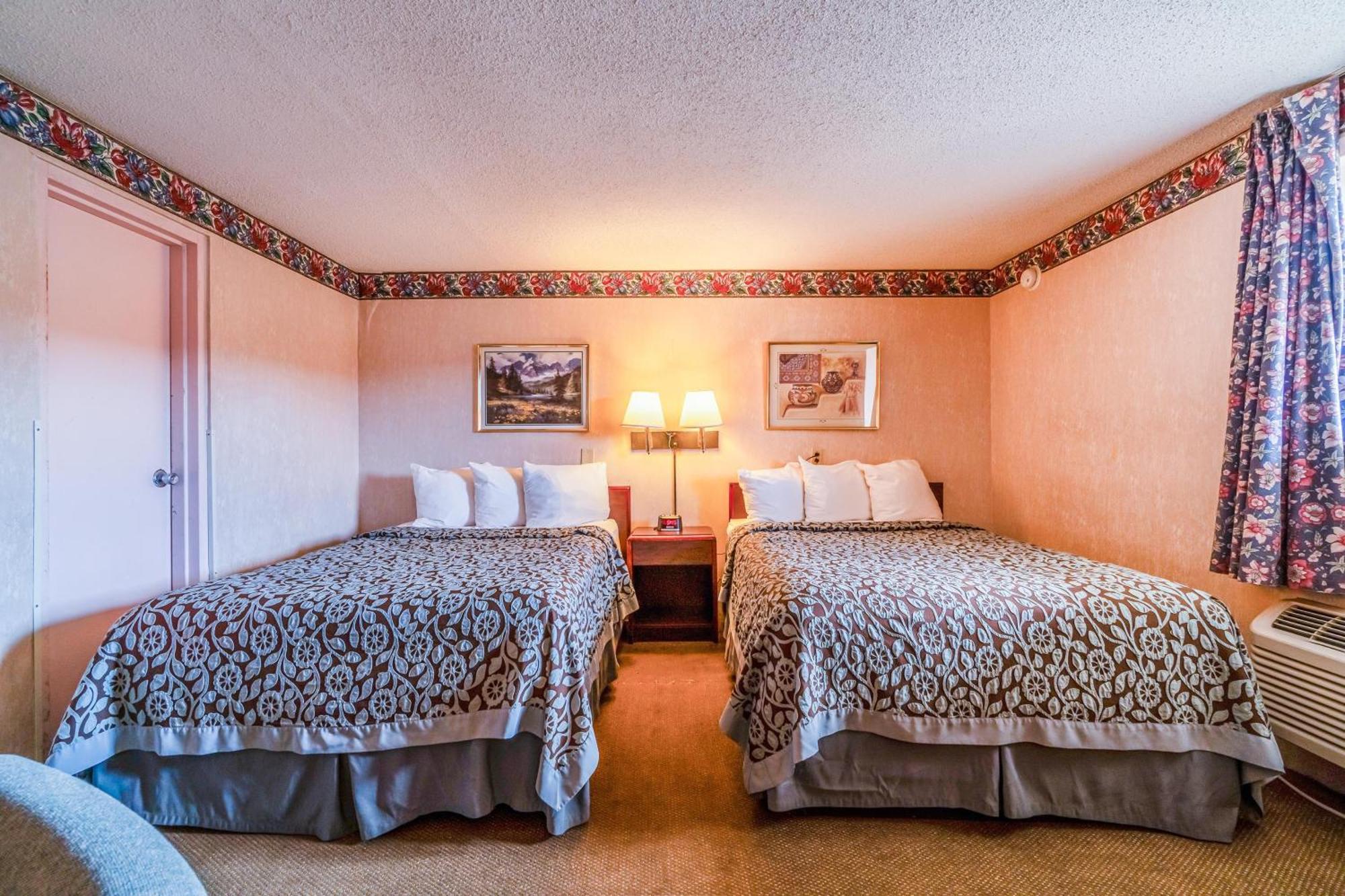 Ozark Junction Mountain View By Oyo Motel Exterior foto